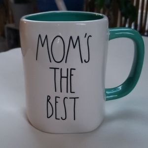 New Rae Dunn Mom's The Best Mug Teal inside